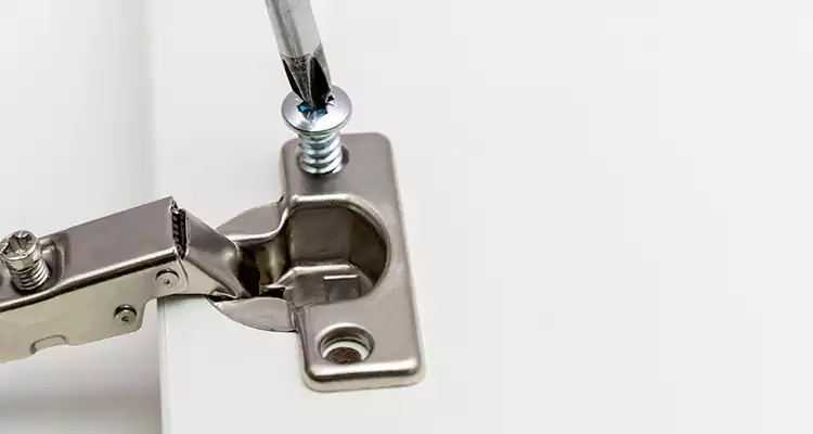 Screen Door Hinge Repair in Lakeside, FL