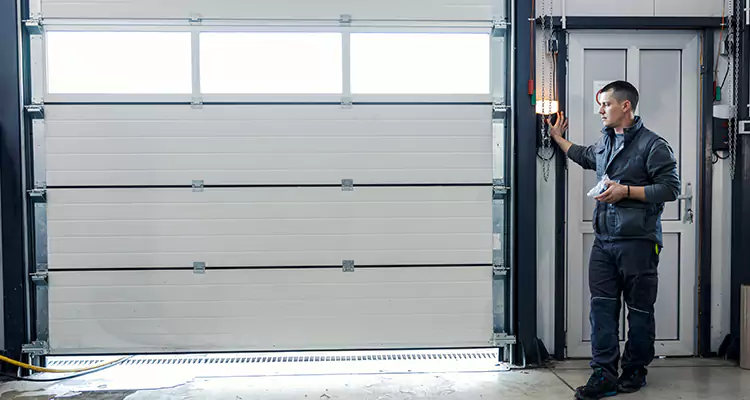 Our Garage Door Repair Services in Lakeside, FL