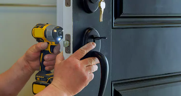 Comprehensive Door Lock Repair Services in Lakeside, FL
