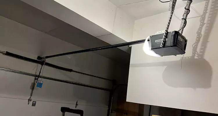 Linear Garage Door Opener Repair in Lakeside, FL