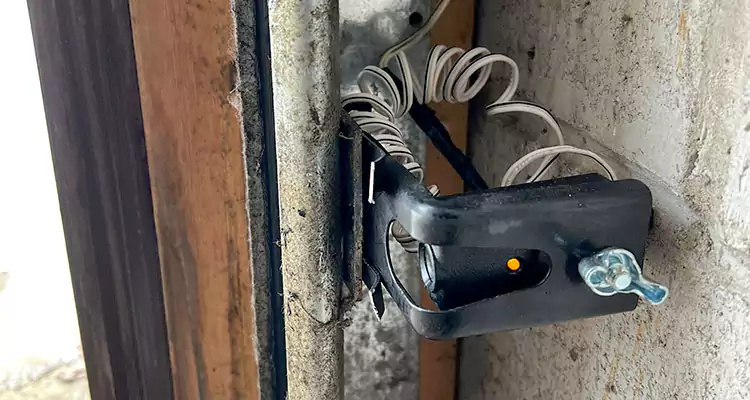 Fix Broken Garage Door Sensor in Lakeside, FL
