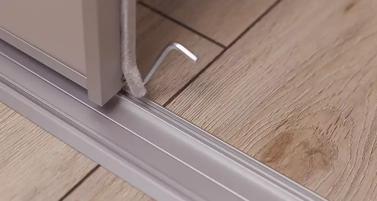 Squeaky Sliding Door Repair in Lakeside, FL