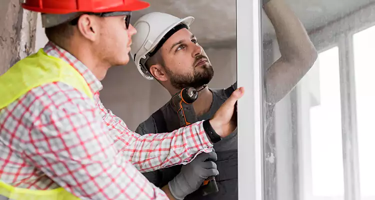 Sliding Patio Door Sticking? Expert Repair in Lakeside, FL.