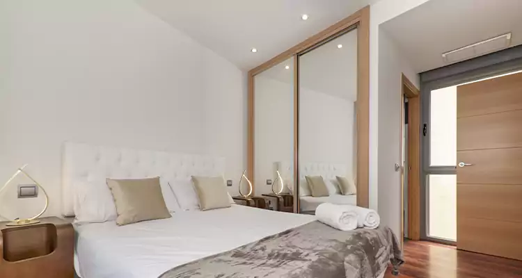 Sliding Wardrobe Door Mirror Replacement in Lakeside, FL